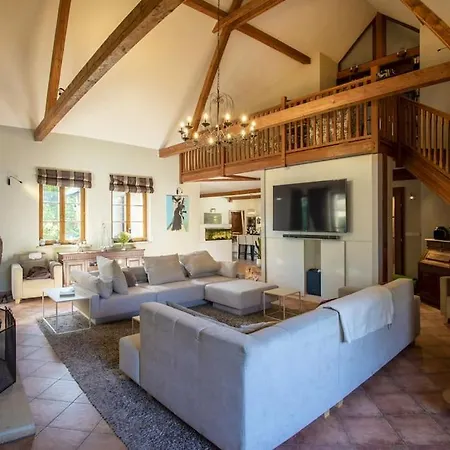 7 Bedroom Secluded Villa Close To Prague Ricany  Exterior photo