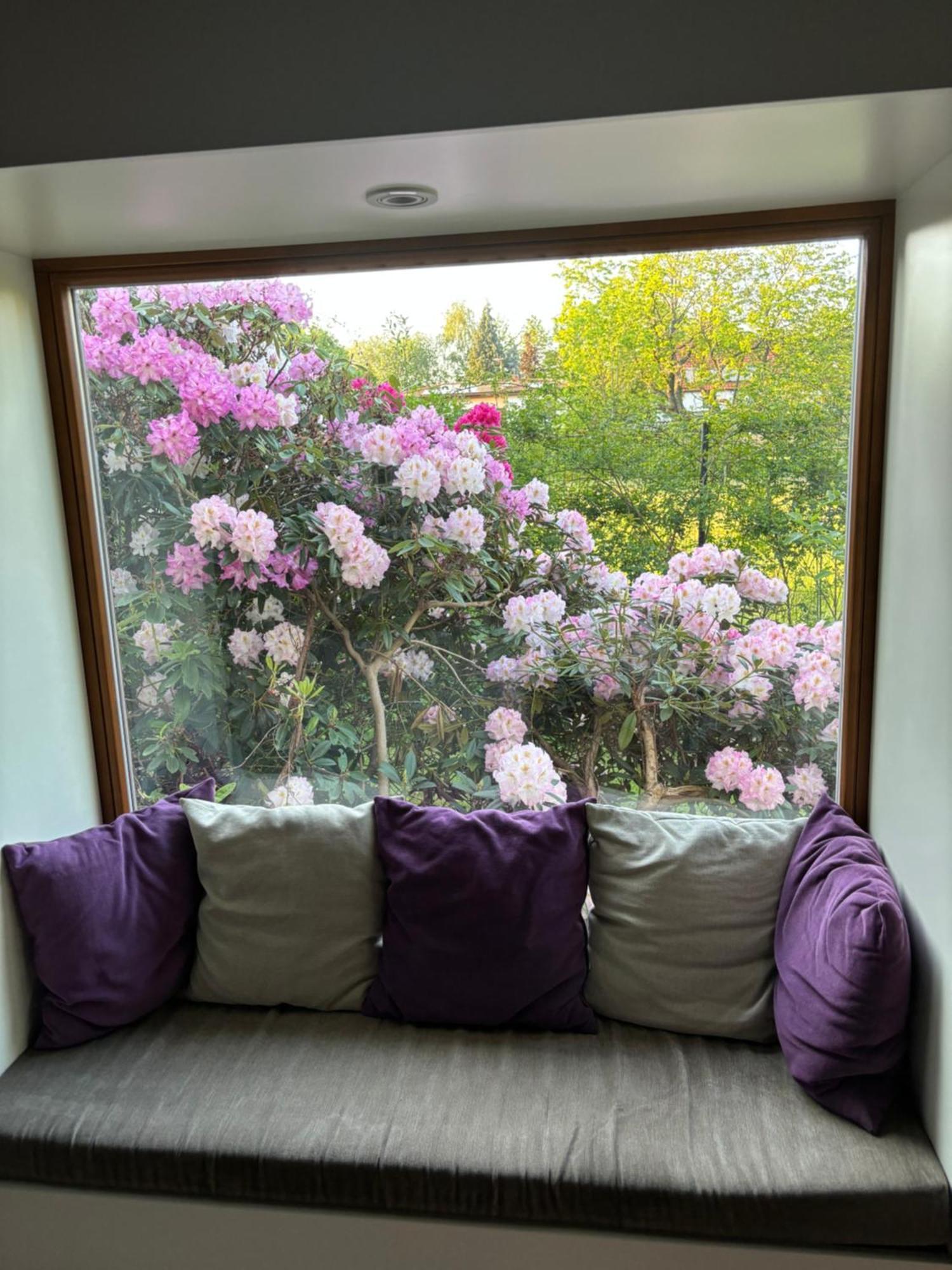 7 Bedroom Secluded Close To Prague Villa Říčany